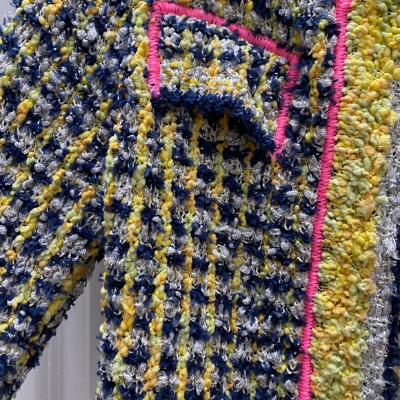 Colorful Chanel like top - Picture 2 of 5